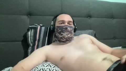 Snapshot of pelao2007 chatting on October 14, 11:24 am easy cum online show from October 14, 11:24 am