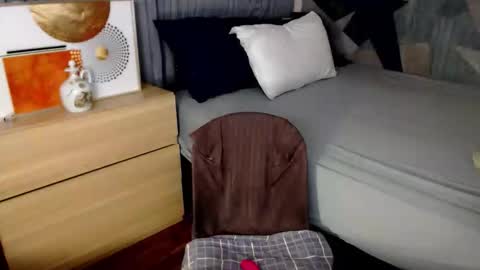 pemperut online show from October 1, 7:51 am