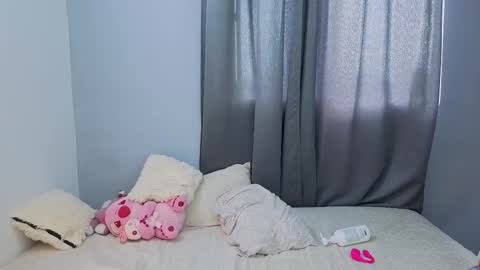 penelophe01 online show from March 21, 10:14 pm