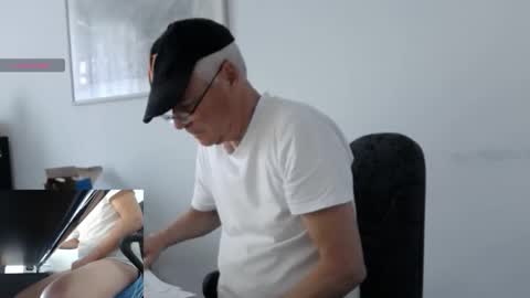 Mr Pondaro online show from April 21, 6:09 am