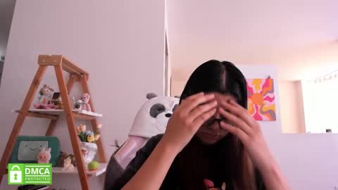 Sarah Ana Banana online show from February 5, 3:59 pm