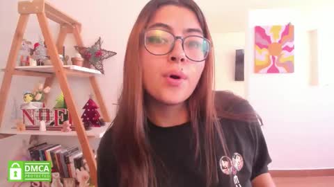 Sarah Ana Banana online show from November 27, 7:32 pm