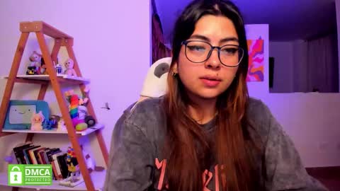 Sarah Ana Banana online show from March 3, 1:12 am