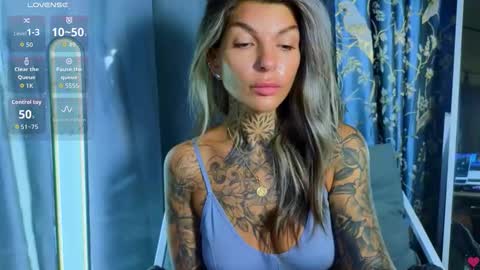 Anna online show from November 2, 7:41 am