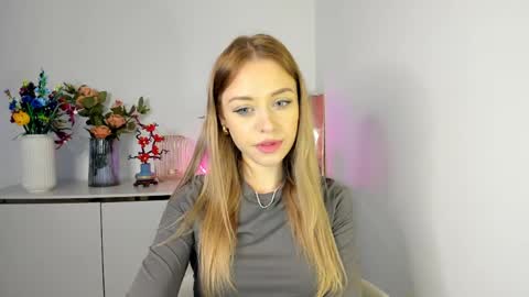 Cindy online show from March 31, 5:52 am