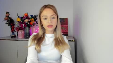 Cindy online show from October 31, 10:15 am