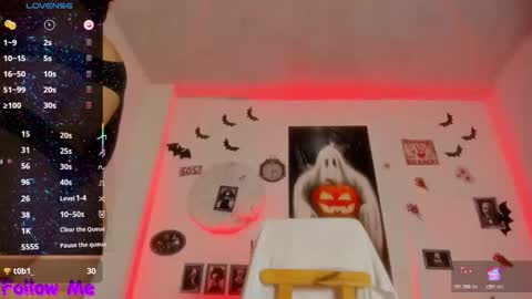 Perla online show from October 17, 7:51 pm