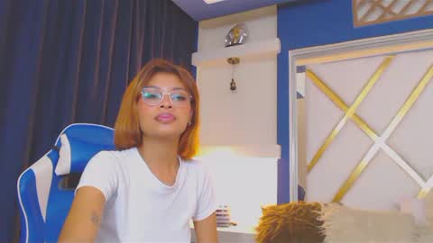 Perla online show from March 10, 6:45 pm