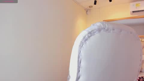 PerlaPreciosa online show from March 17, 4:06 am