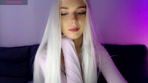 Isabella online show from December 13, 12:28 pm