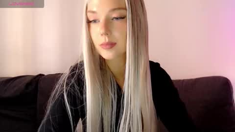 Isabella online show from November 13, 8:50 am