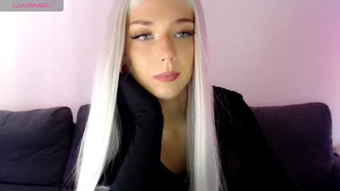 Isabella online show from February 20, 10:16 am