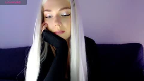 Isabella online show from December 31, 11:42 am