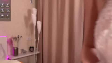 petalpage online show from March 24, 3:51 pm