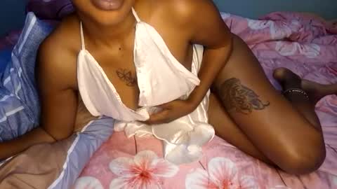 petite_dollie online show from October 26, 9:47 pm