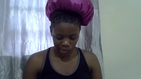 petite_melan online show from October 23, 9:55 am