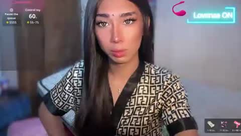 yang yang online show from March 28, 8:38 am