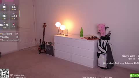 PiperAvery online show from May 26, 11:44 pm