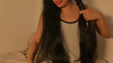 Snapshot of petitgirl_ chatting on March 9, 4:55 pm  J A S S  online show from March 9, 4:55 pm