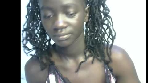 petitte_gyaal online show from October 19, 9:41 pm