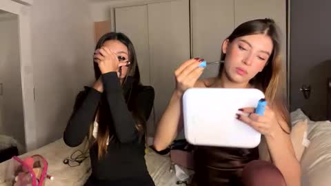 Peyton   online show from May 27, 1:01 am