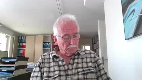 pgroove542707 online show from April 21, 10:22 am