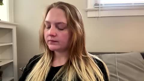 PhatAssBlond online show from February 17, 5:44 pm