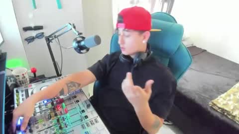 philip_dj online show from February 16, 8:51 pm