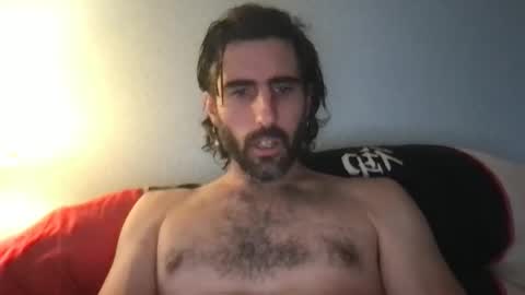 Snapshot of philllaroche chatting on October 31, 1:55 pm Phill online show from October 31, 1:55 pm