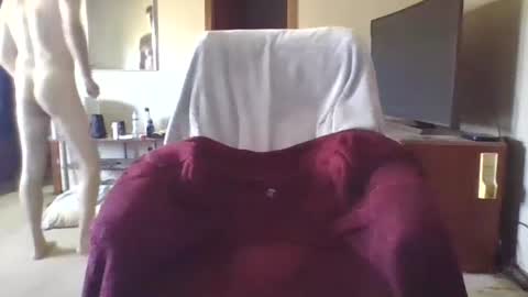 slave online show from November 8, 6:44 pm