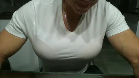 philouuuuu online show from February 19, 2:33 am