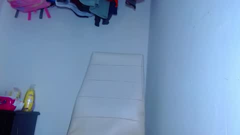 Snapshot of phoenixgnz08 chatting on September 23, 12:54 pm AdnierGnz online show from September 23, 12:54 pm