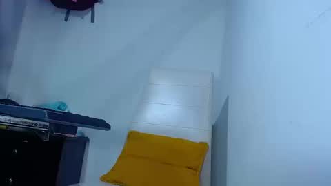 Snapshot of phoenixgnz08 chatting on October 17, 2:10 pm AdnierGnz online show from October 17, 2:10 pm