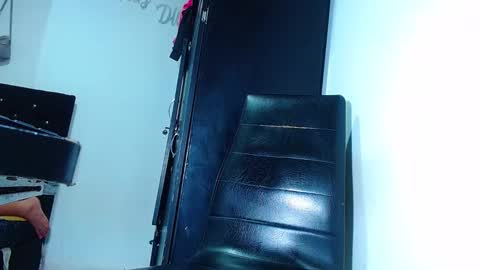 Snapshot of phoenixgnz08 chatting on March 6, 2:29 pm AdnierGnz online show from March 6, 2:29 pm