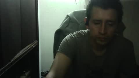 Snapshot of picaachu chatting on October 13, 9:50 pm picaachu online show from October 13, 9:50 pm
