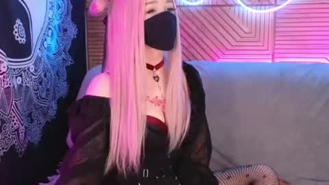 Sonya online show from August 3, 10:05 pm