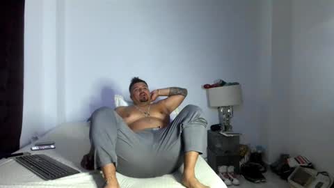 pikoro_gomez online show from February 16, 11:14 pm