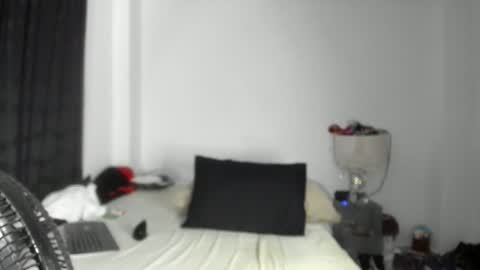 pikoro_gomez online show from May 14, 12:31 am