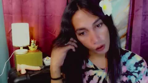 lucyLove online show from February 22, 8:07 am