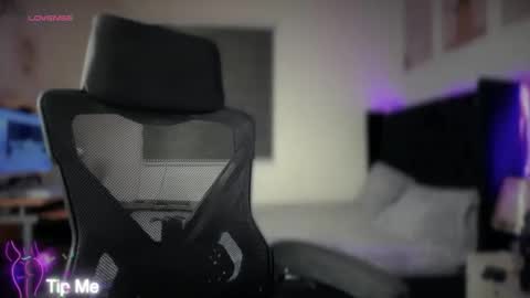 TINA online show from March 26, 12:54 pm