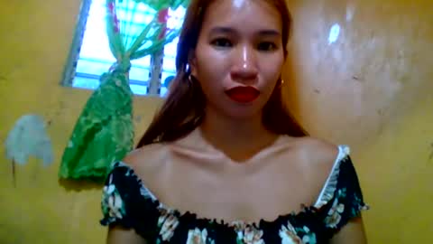 Snapshot of pinaybeauty_25 chatting on January 22, 8:18 am im jane online show from January 22, 8:18 am