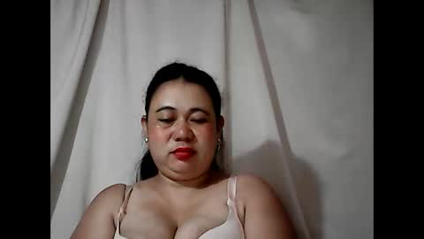 pinaymama12345 online show from June 7, 10:48 pm