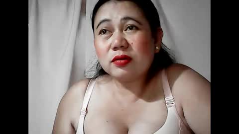 pinaymama12345 online show from March 14, 11:20 pm