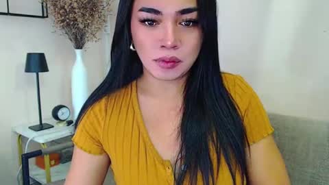 Snapshot of pinaymorena69 chatting on March 8, 11:28 pm Just cath  online show from March 8, 11:28 pm