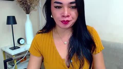 Snapshot of pinaymorena69 chatting on March 10, 9:23 am Just cath  online show from March 10, 9:23 am