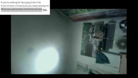 pini_z online show from January 6, 4:55 pm