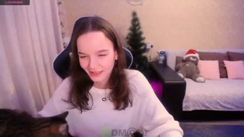 Stephanie online show from December 6, 2:11 pm