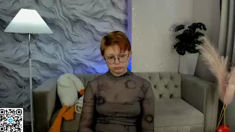 Pink Freya online show from August 9, 11:15 am