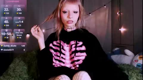 Snapshot of pink_k1tty chatting on September 29, 7:24 pm pink_k1tty online show from September 29, 7:24 pm