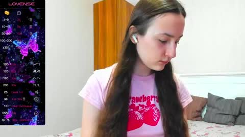 pink_soda33 online show from June 9, 4:23 am
